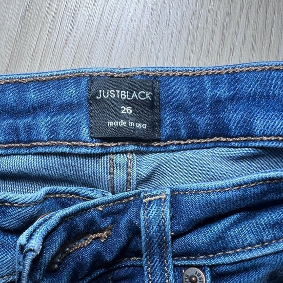 Womens Jeans - Picture 3 of 7
